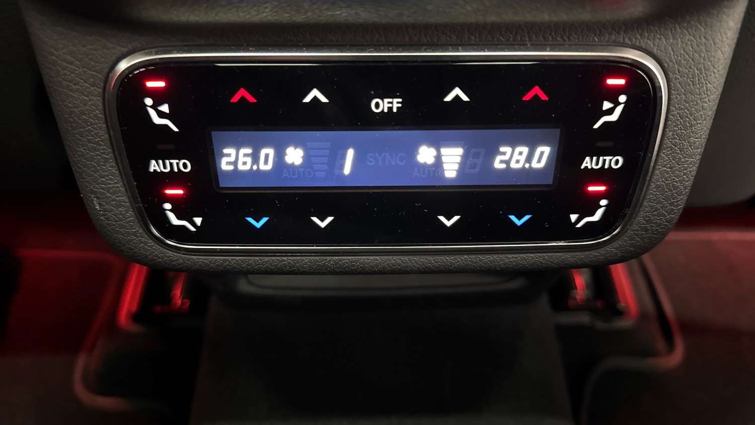 Used Mercedes-Benz GLC 2023 for sale - 77521915: Photo 21