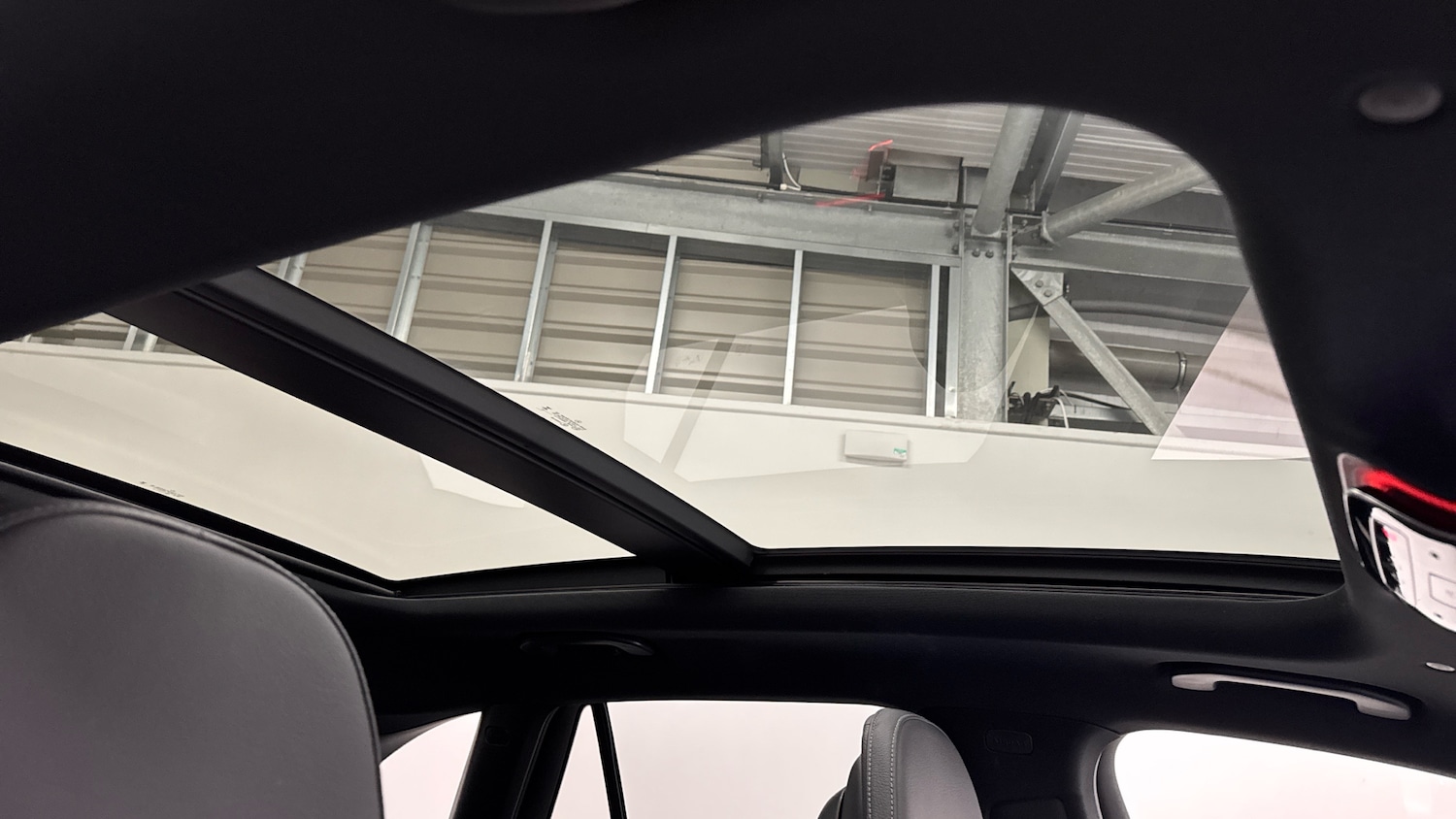 Used Mercedes-Benz GLC 2023 for sale - 77521915: Photo 28