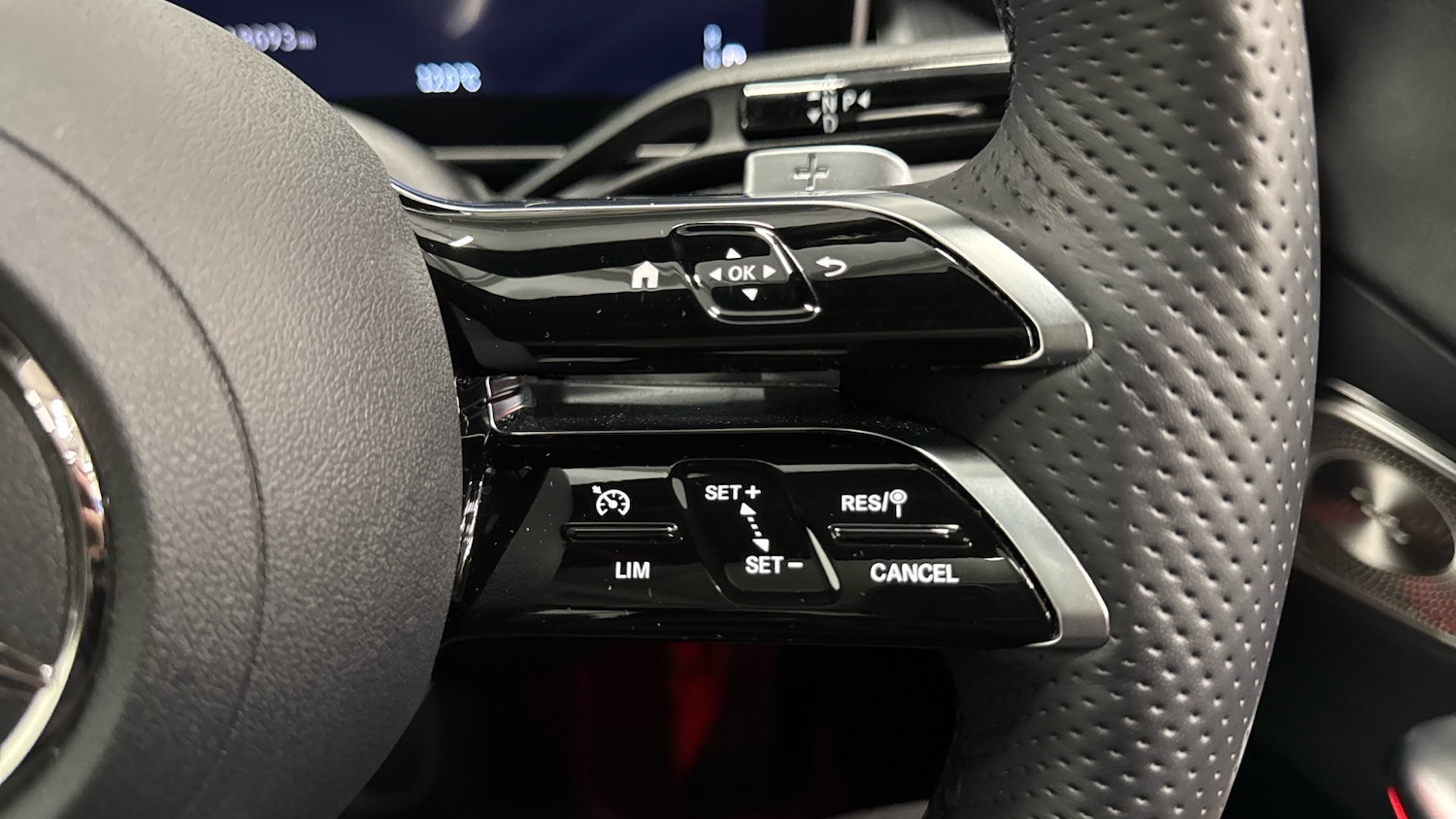 Used Mercedes-Benz GLC 2023 for sale - 77521915: Photo 31