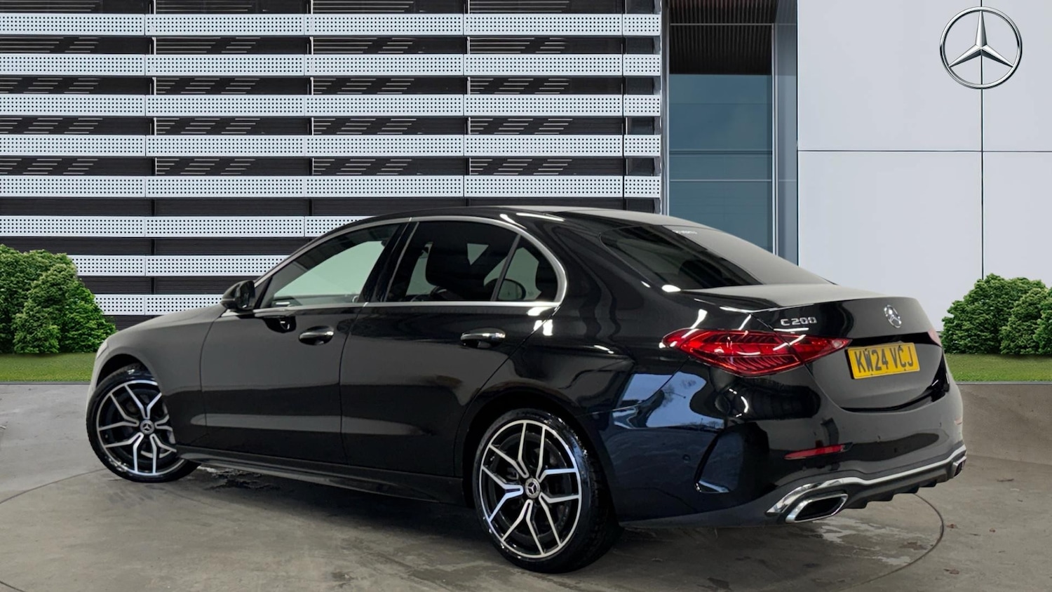 Used Mercedes-Benz C Class 2024 for sale - 77643596: Photo 2