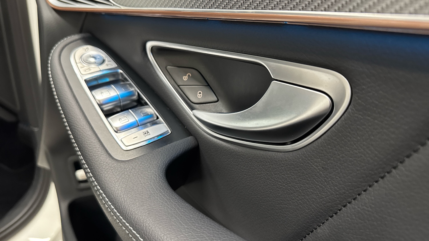 Used Mercedes-Benz EQC 2022 for sale - 76639607: Photo 26