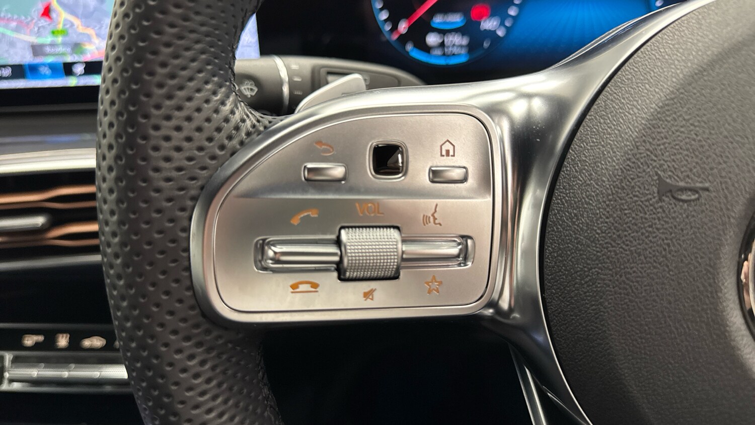 Used Mercedes-Benz EQC 2022 for sale - 76639607: Photo 30