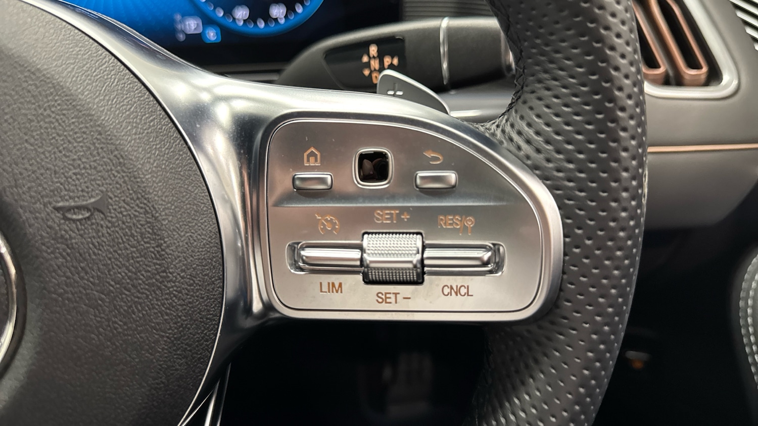 Used Mercedes-Benz EQC 2022 for sale - 76639607: Photo 31