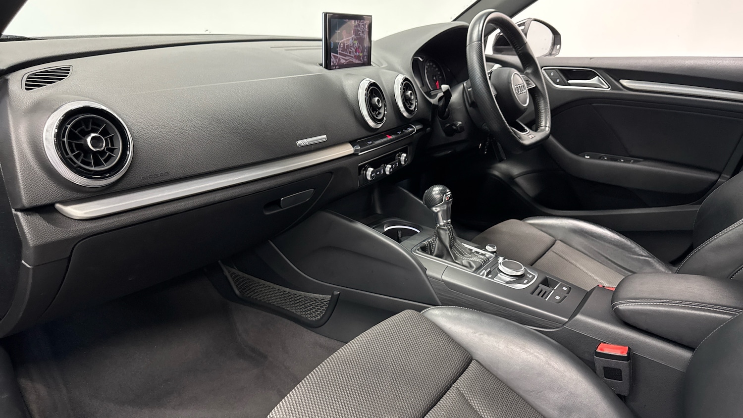Used Audi A3 2018 for sale - 76381864: Photo 9