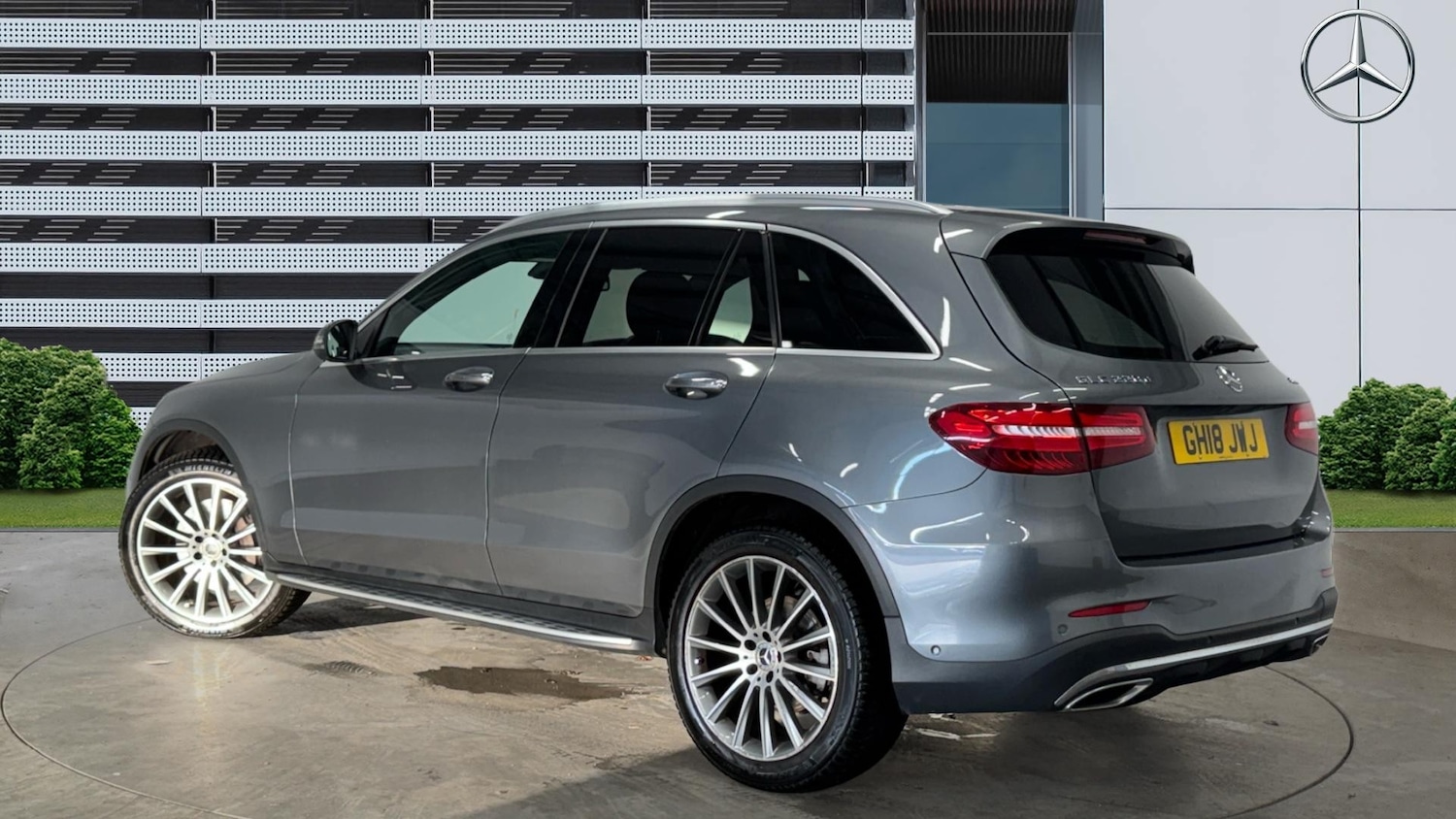 Used Mercedes-Benz GLC 2018 for sale - 77154281: Photo 2