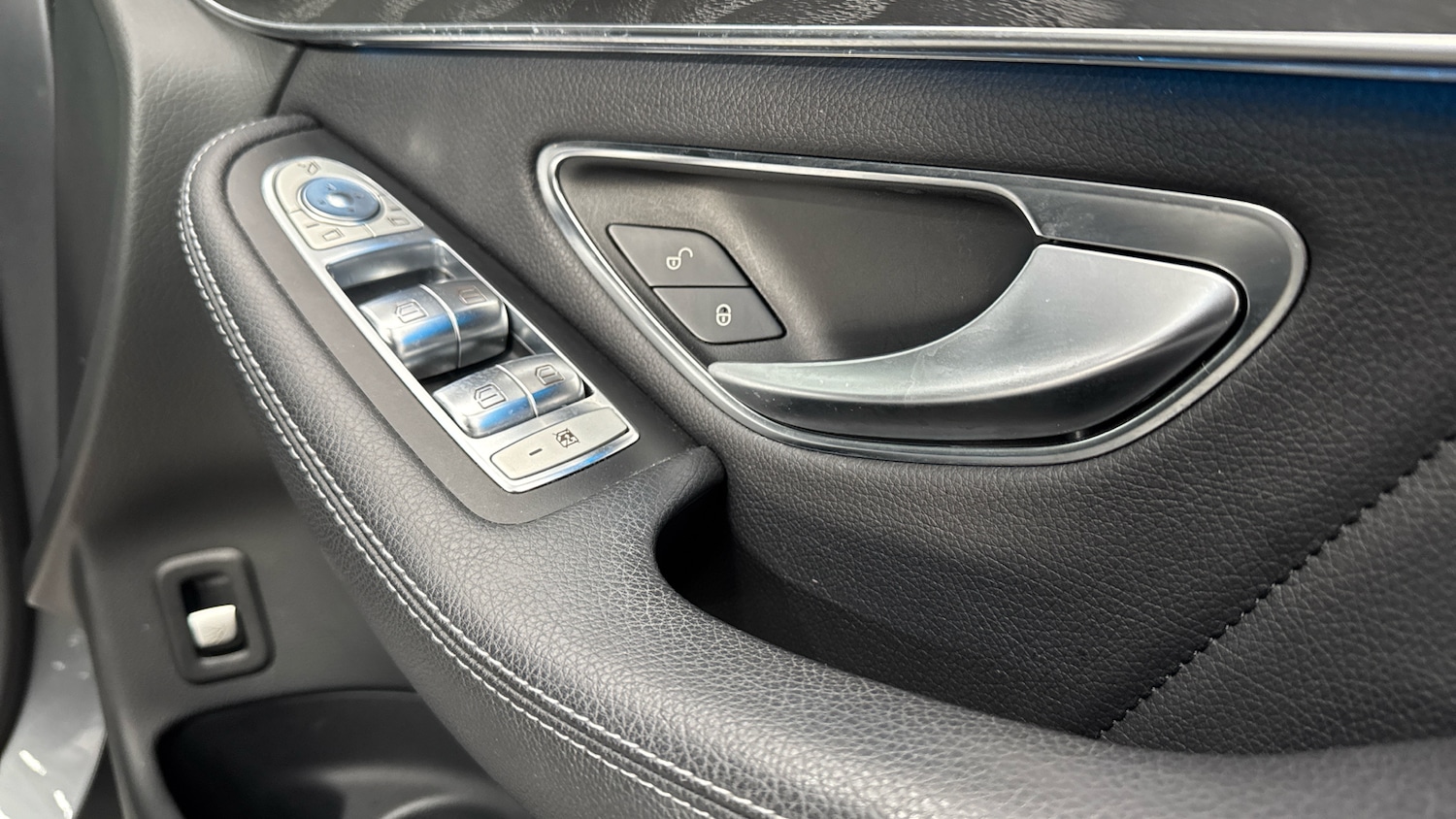 Used Mercedes-Benz GLC 2018 for sale - 77154281: Photo 24