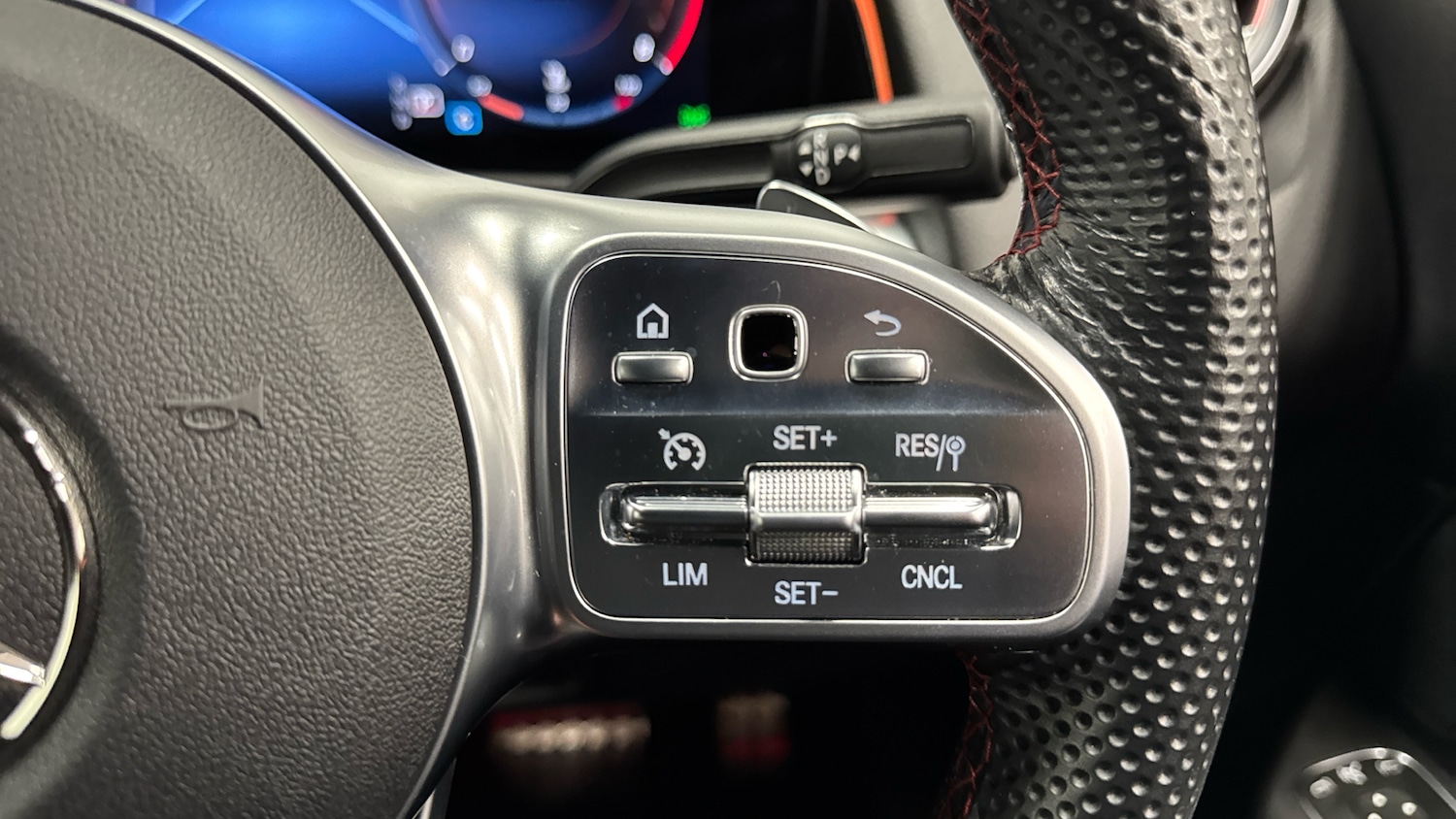 Used Mercedes-Benz GLB 2022 for sale - 77225678: Photo 30