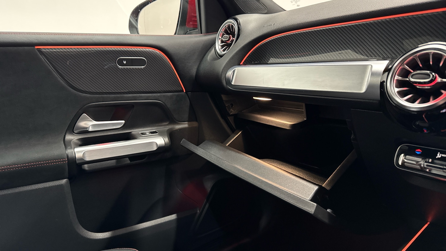 Used Mercedes-Benz GLB 2022 for sale - 77225678: Photo 36