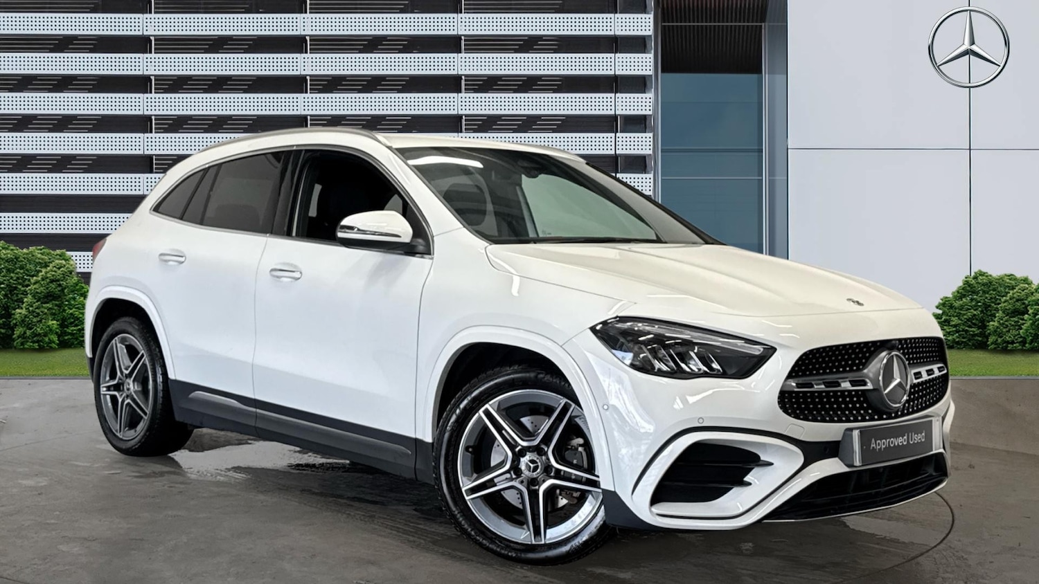 Used Mercedes-Benz GLA 2024 for sale - 76919695: Photo 1
