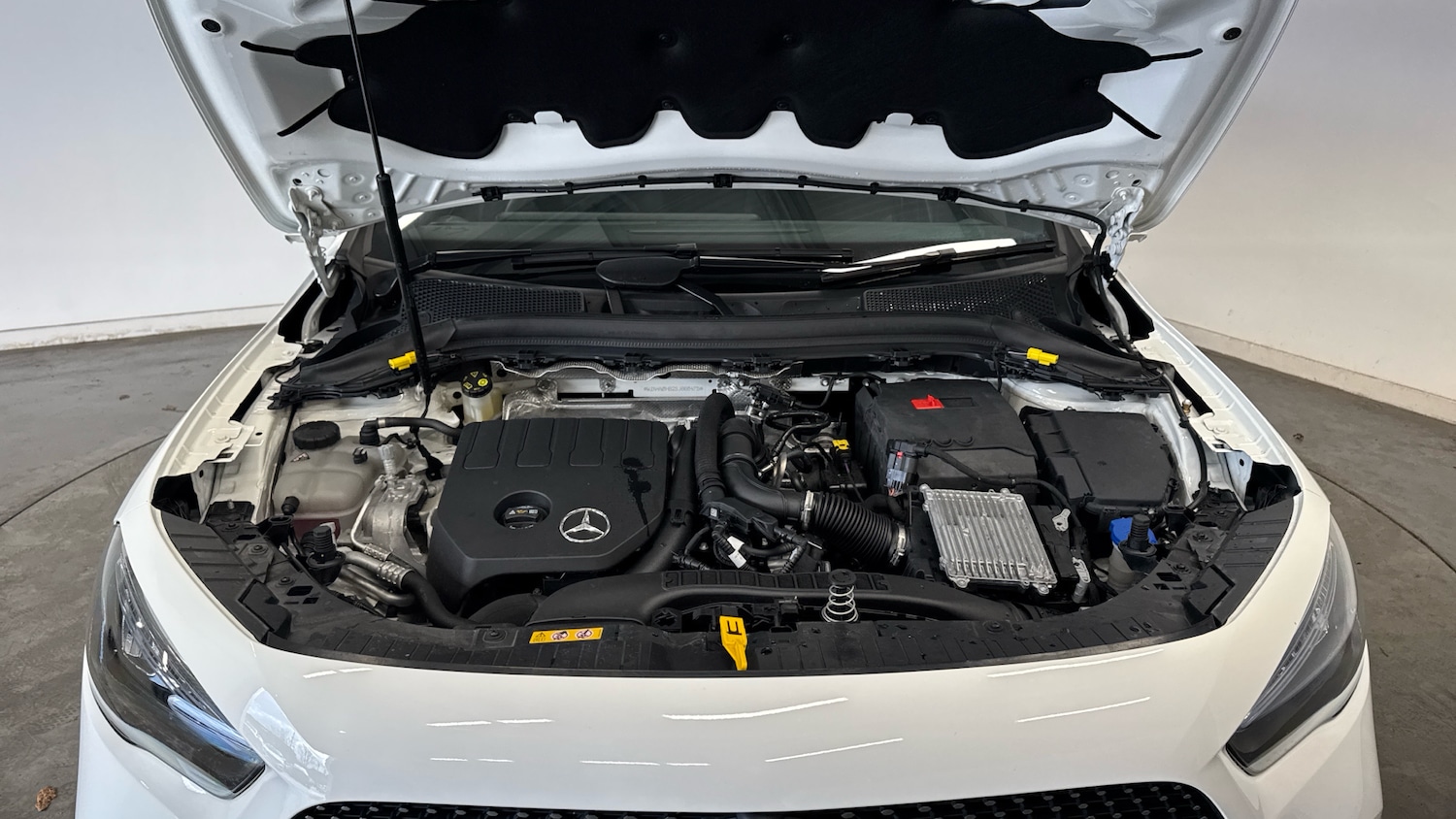 Used Mercedes-Benz GLA 2024 for sale - 76919695: Photo 8