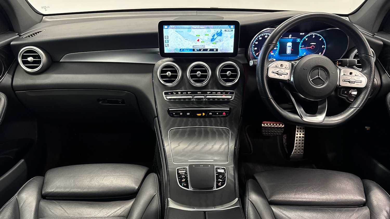 Used Mercedes-Benz GLC 2019 for sale - 76352028: Photo 10