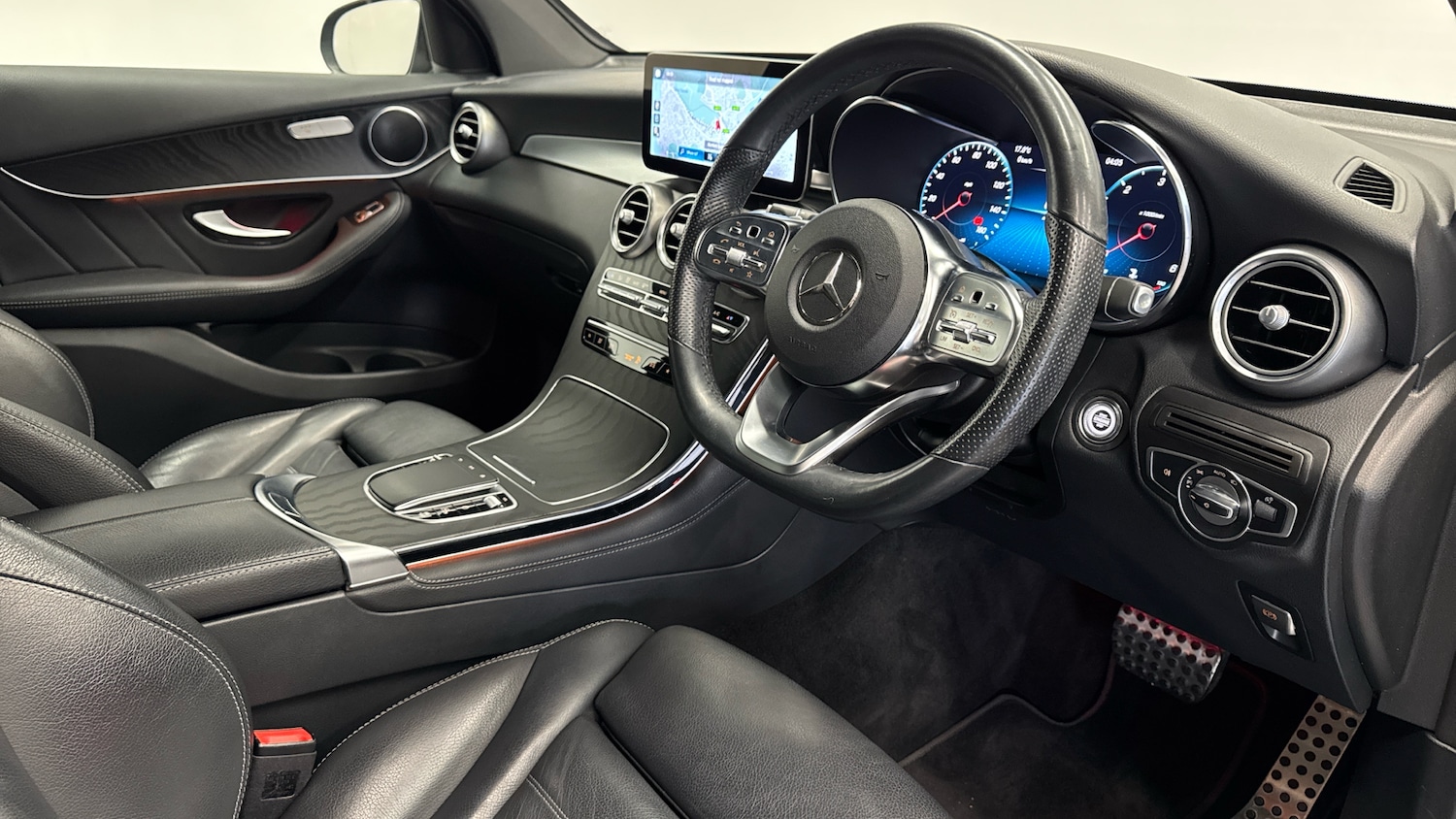 Used Mercedes-Benz GLC 2019 for sale - 76352028: Photo 11