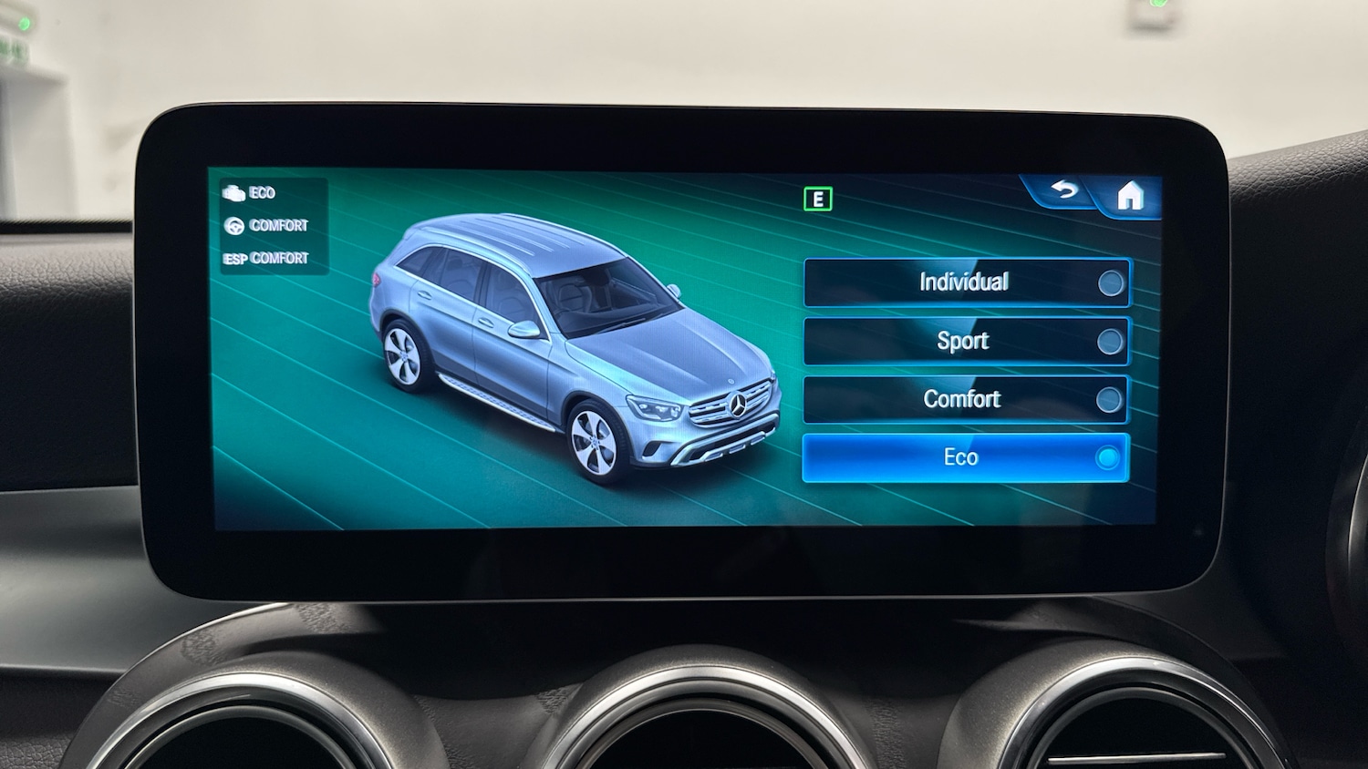 Used Mercedes-Benz GLC 2019 for sale - 76352028: Photo 41