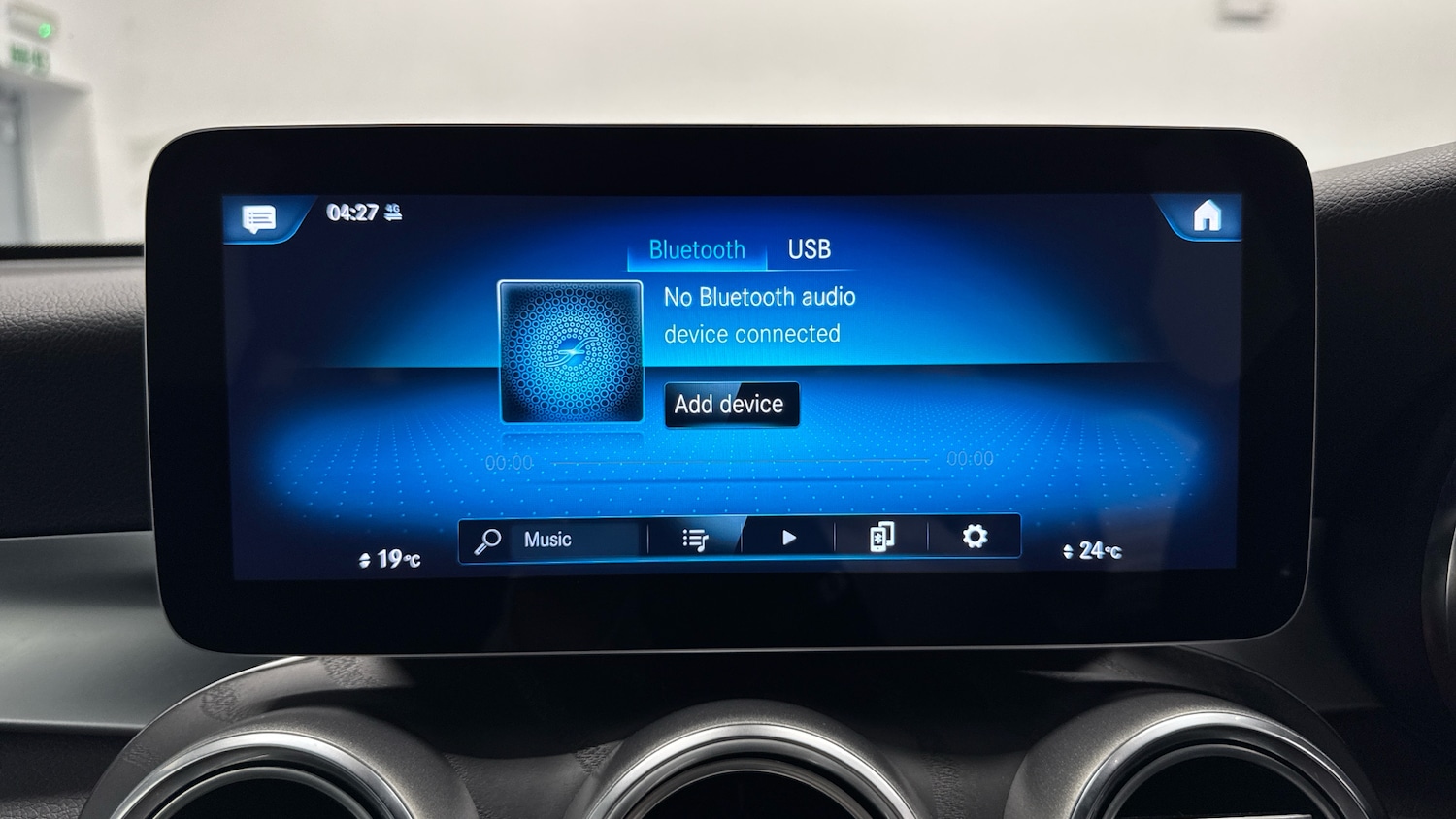Used Mercedes-Benz GLC 2019 for sale - 76352028: Photo 44