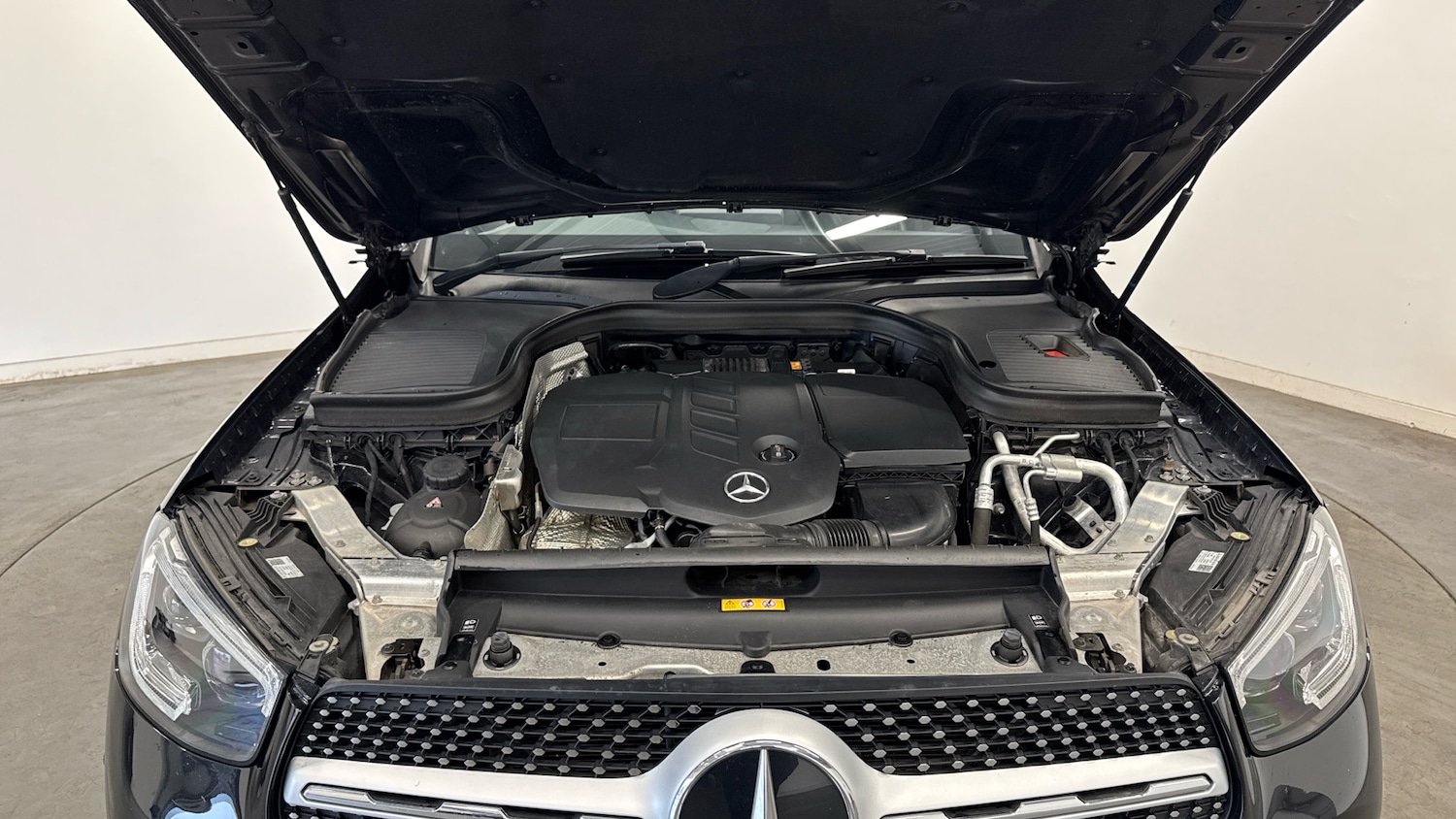Used Mercedes-Benz GLC 2019 for sale - 76352028: Photo 8