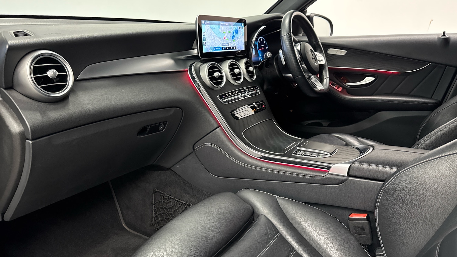 Used Mercedes-Benz GLC 2019 for sale - 76352028: Photo 9