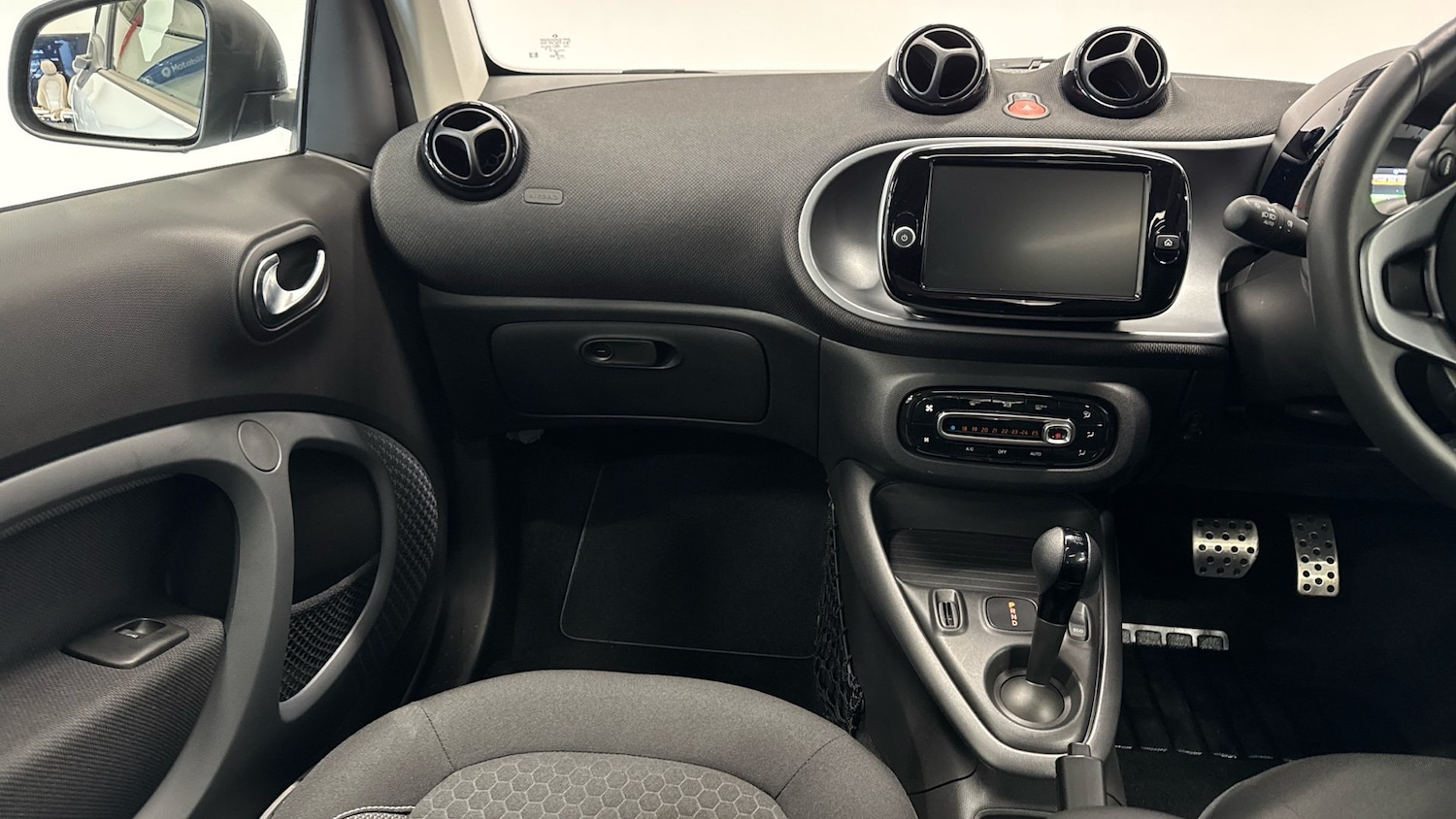 Used smart fortwo 2022 for sale - 77136057: Photo 14