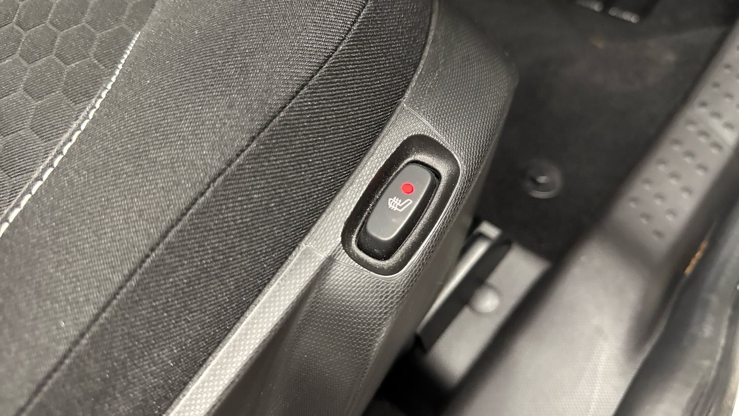 Used smart fortwo 2022 for sale - 77136057: Photo 25