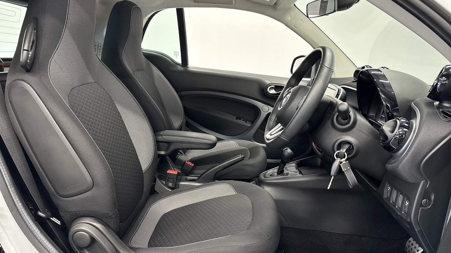 Used smart fortwo 2022 for sale - 77136057: Photo 27