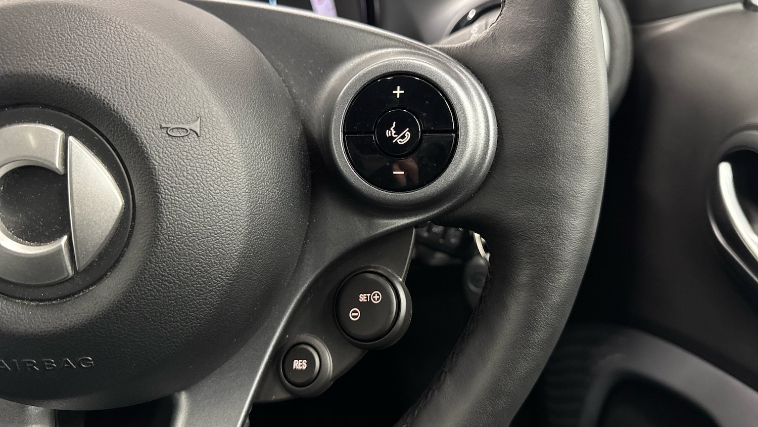 Used smart fortwo 2022 for sale - 77136057: Photo 31