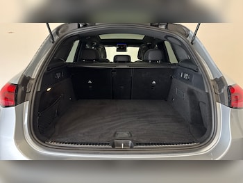Used Mercedes-Benz GLC 2025 for sale - 76319985: Photo