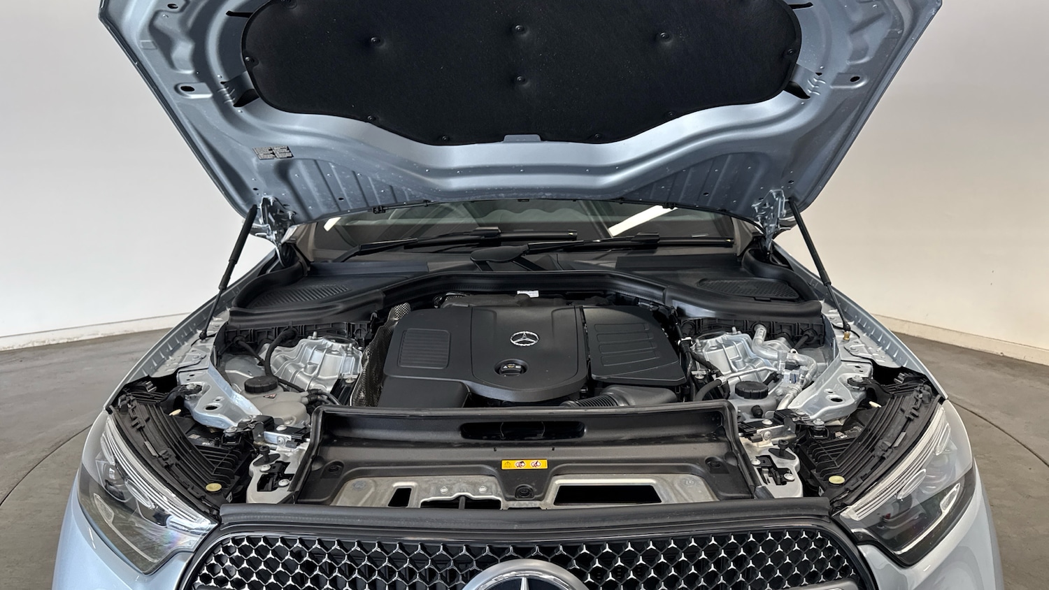 Used Mercedes-Benz GLC 2025 for sale - 76319985: Photo 8