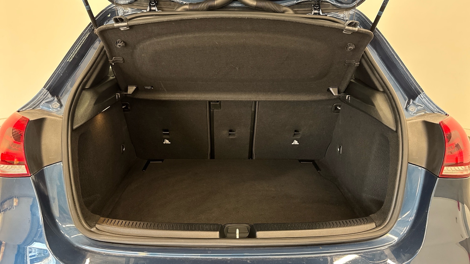 Used Mercedes-Benz A-Class 2022 for sale - 76507265: Photo 4