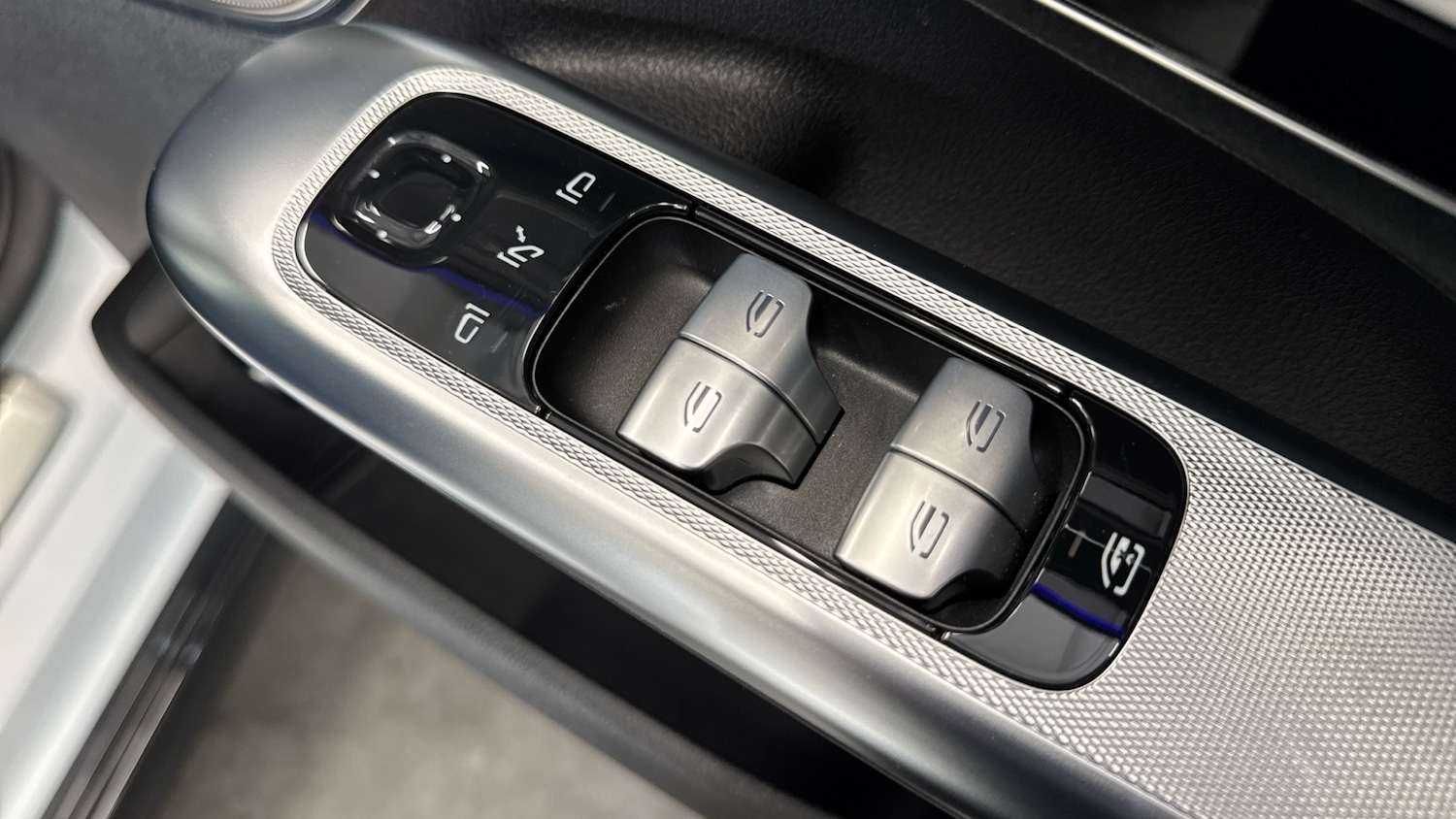 Used Mercedes-Benz EQA 2023 for sale - 76421754: Photo 28