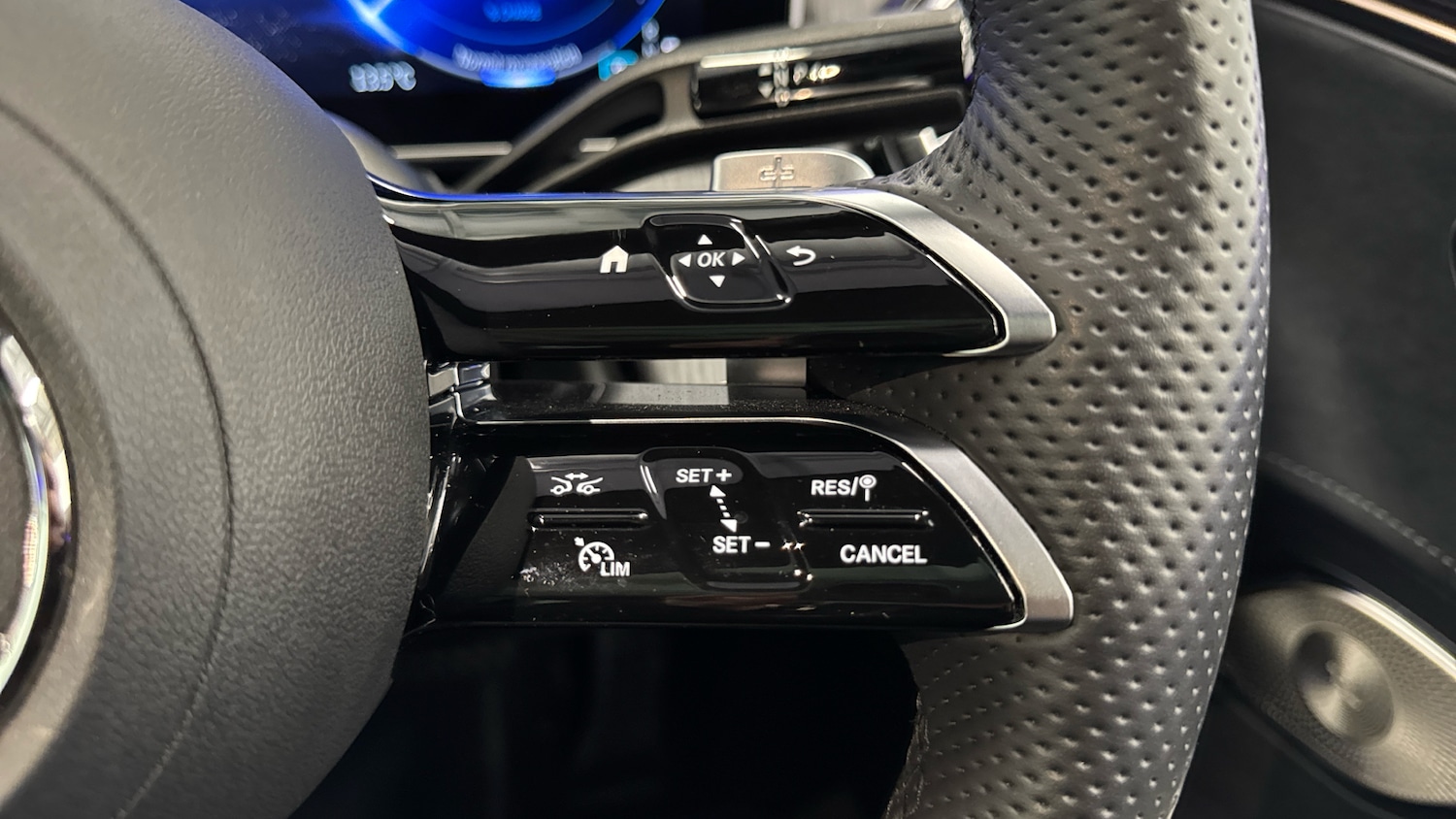 Used Mercedes-Benz EQA 2023 for sale - 76421754: Photo 32