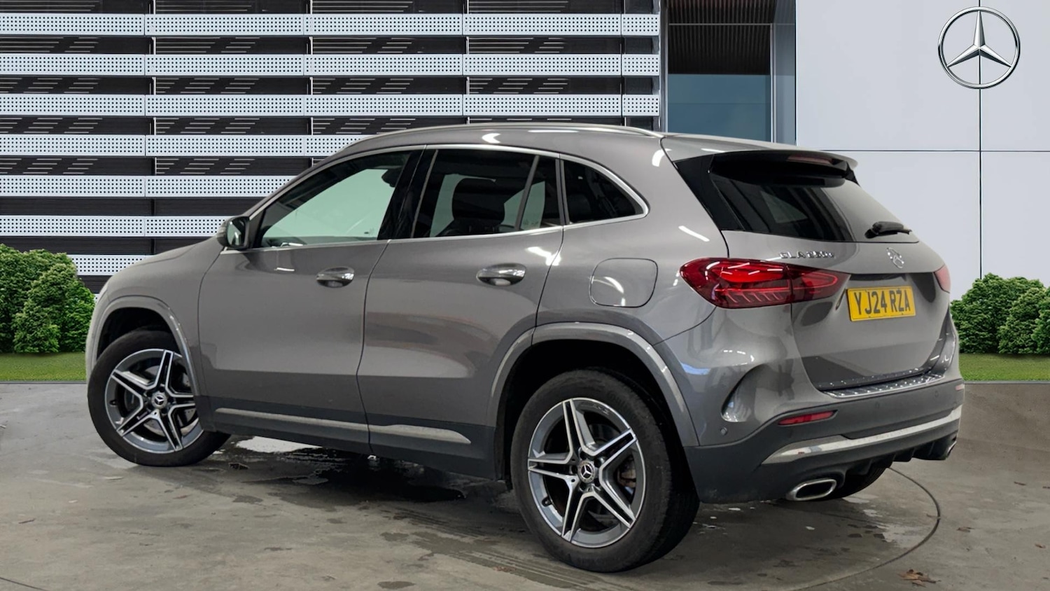 Used Mercedes-Benz GLA 2024 for sale - 77532572: Photo 2