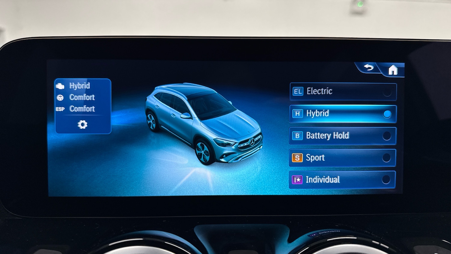 Used Mercedes-Benz GLA 2024 for sale - 77532572: Photo 40