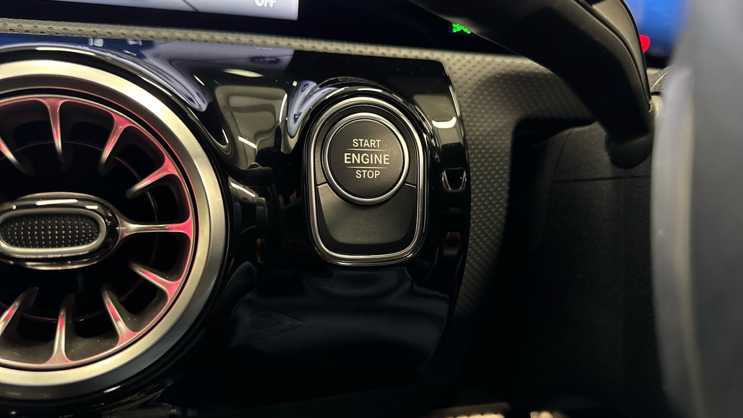 Used Mercedes-Benz CLA 2024 for sale - 76830500: Photo 31