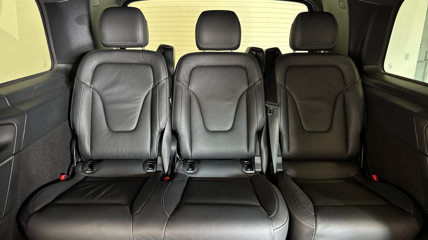 Used Mercedes-Benz V-Class 2025 for sale - 75968986: Photo 15