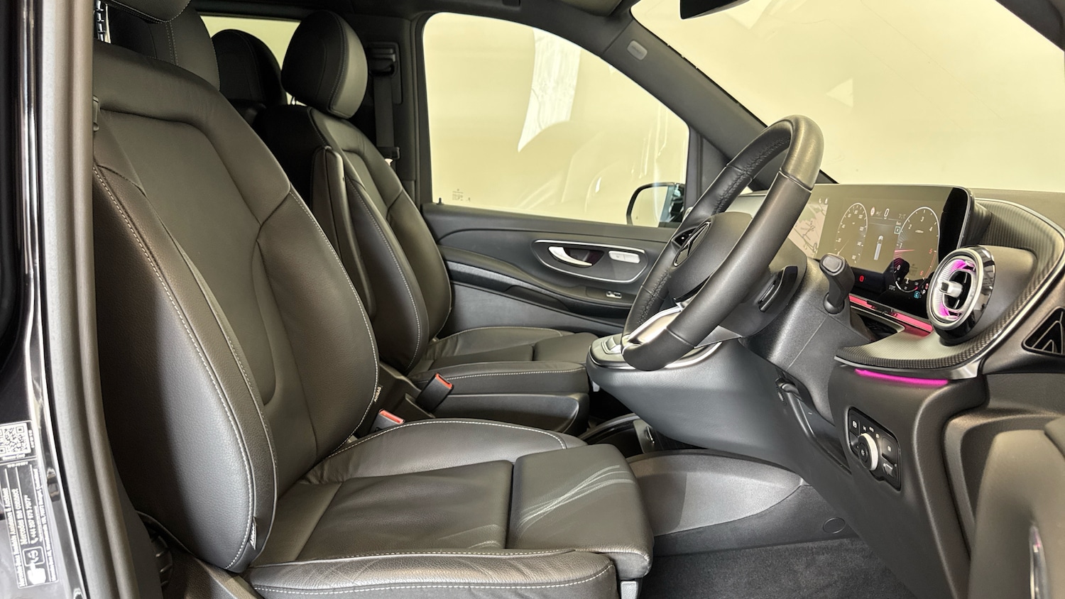 Used Mercedes-Benz V-Class 2025 for sale - 75968986: Photo 23