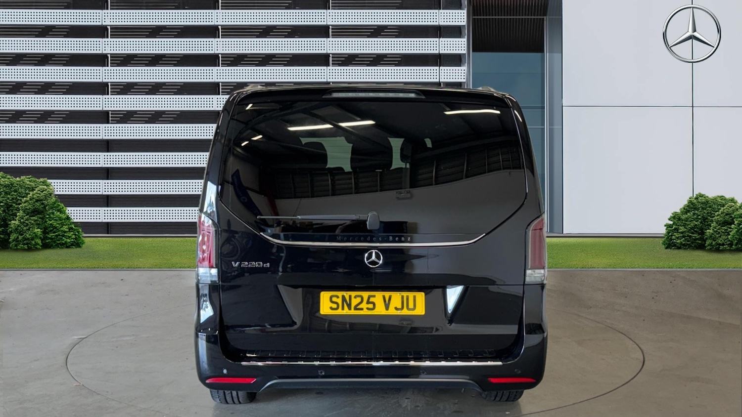 Used Mercedes-Benz V-Class 2025 for sale - 75968986: Photo 6