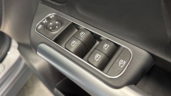Used Mercedes-Benz EQA 2024 for sale - 76205429: Photo 27