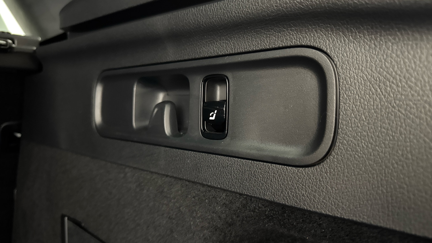 Used Mercedes-Benz GLC 2025 for sale - 78012484: Photo 19