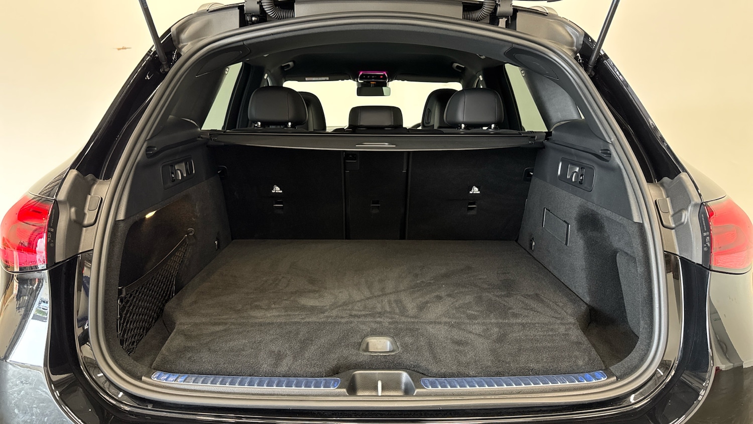 Used Mercedes-Benz GLC 2025 for sale - 78012484: Photo 4