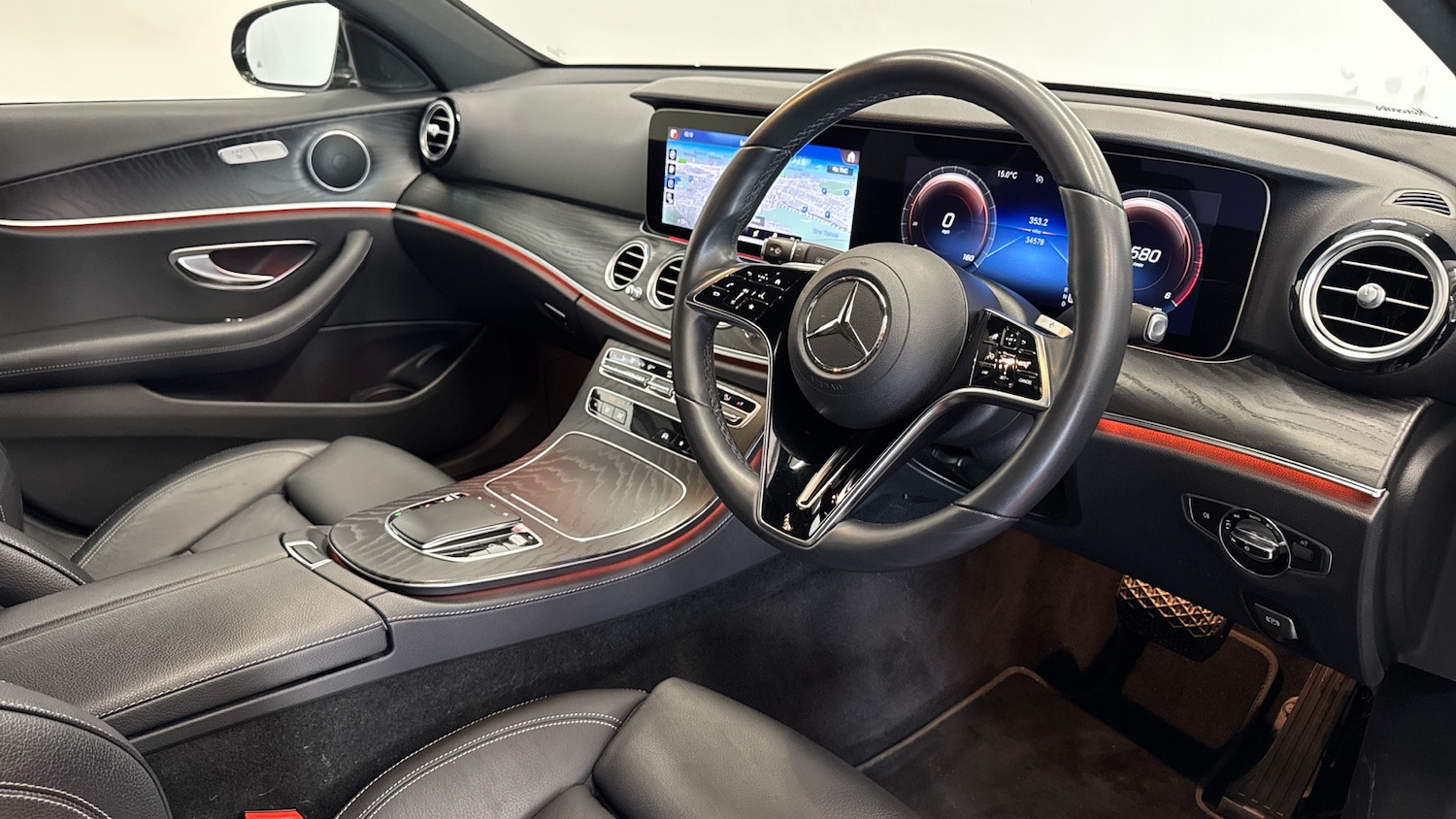 Used Mercedes-Benz E Class 2023 for sale - 77779047: Photo 11