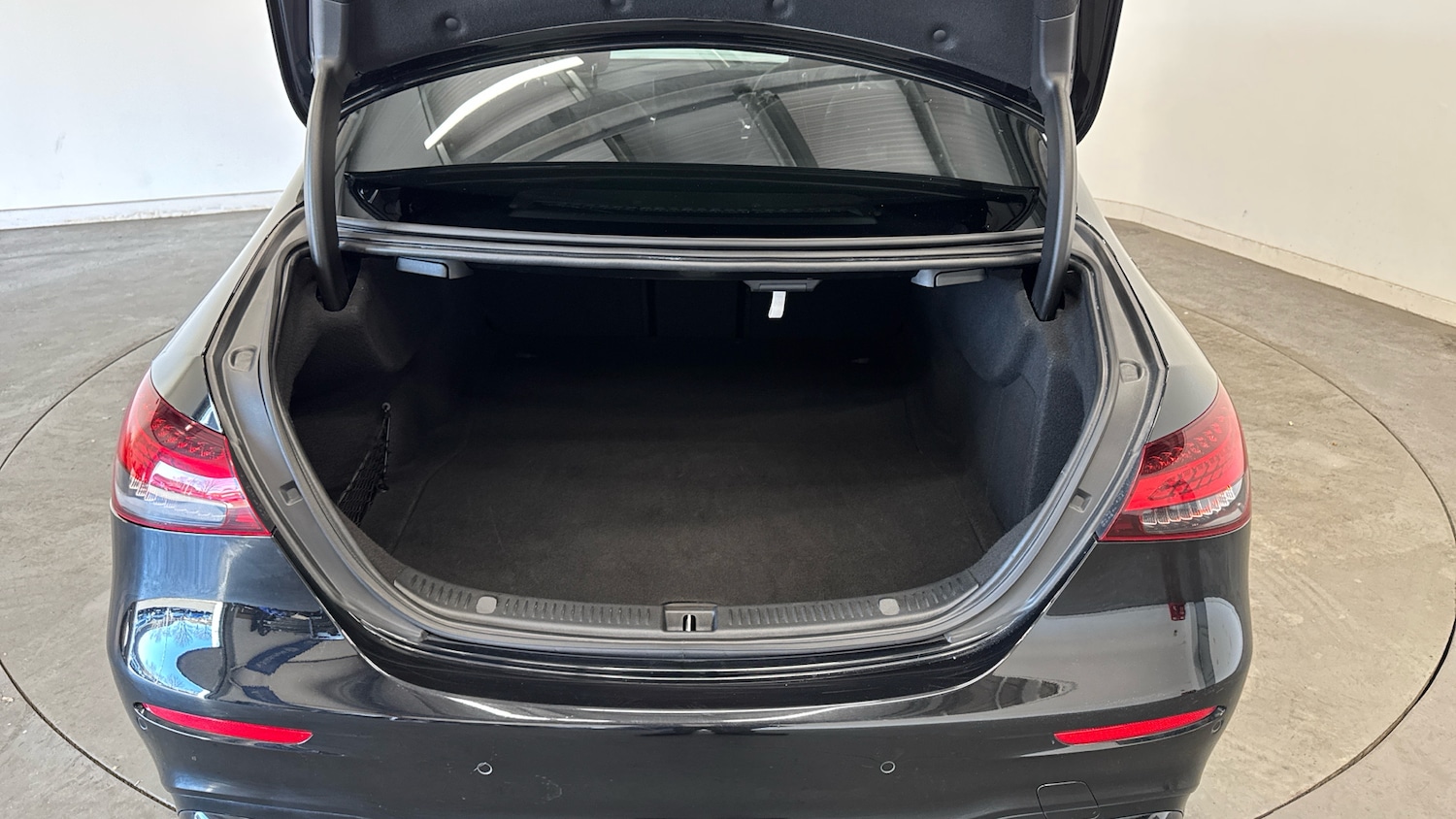 Used Mercedes-Benz E Class 2023 for sale - 78133774: Photo 4