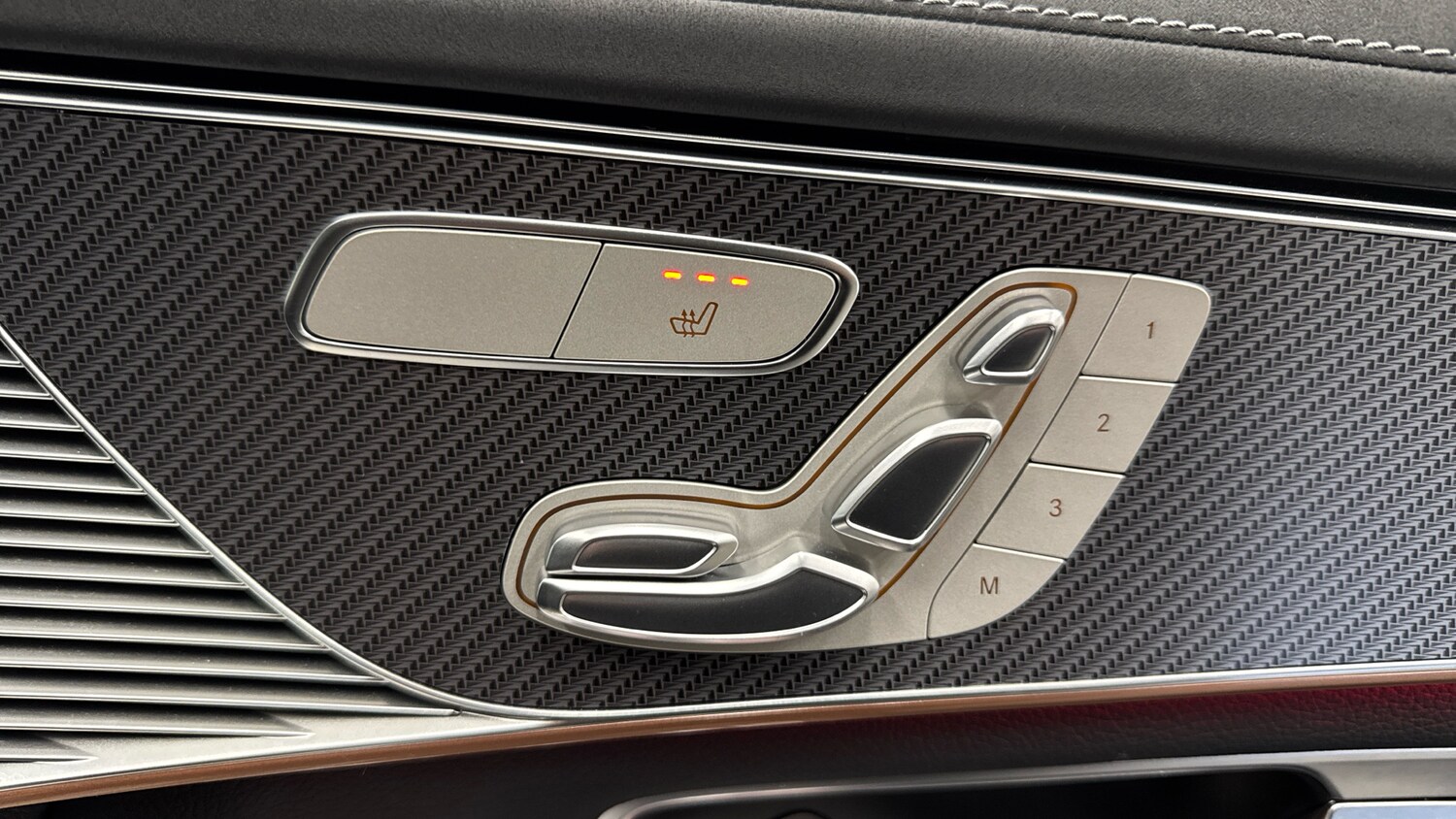 Used Mercedes-Benz EQC 2021 for sale - 76545230: Photo 23