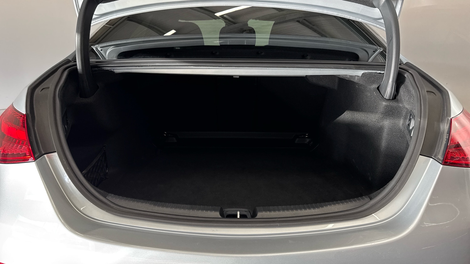 Used Mercedes-Benz C Class 2025 for sale - 77258034: Photo 4