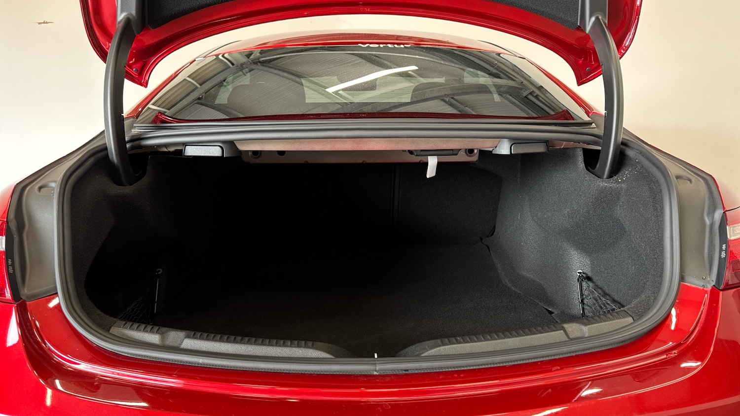 Used Mercedes-Benz E Class 2019 for sale - 77687352: Photo 4