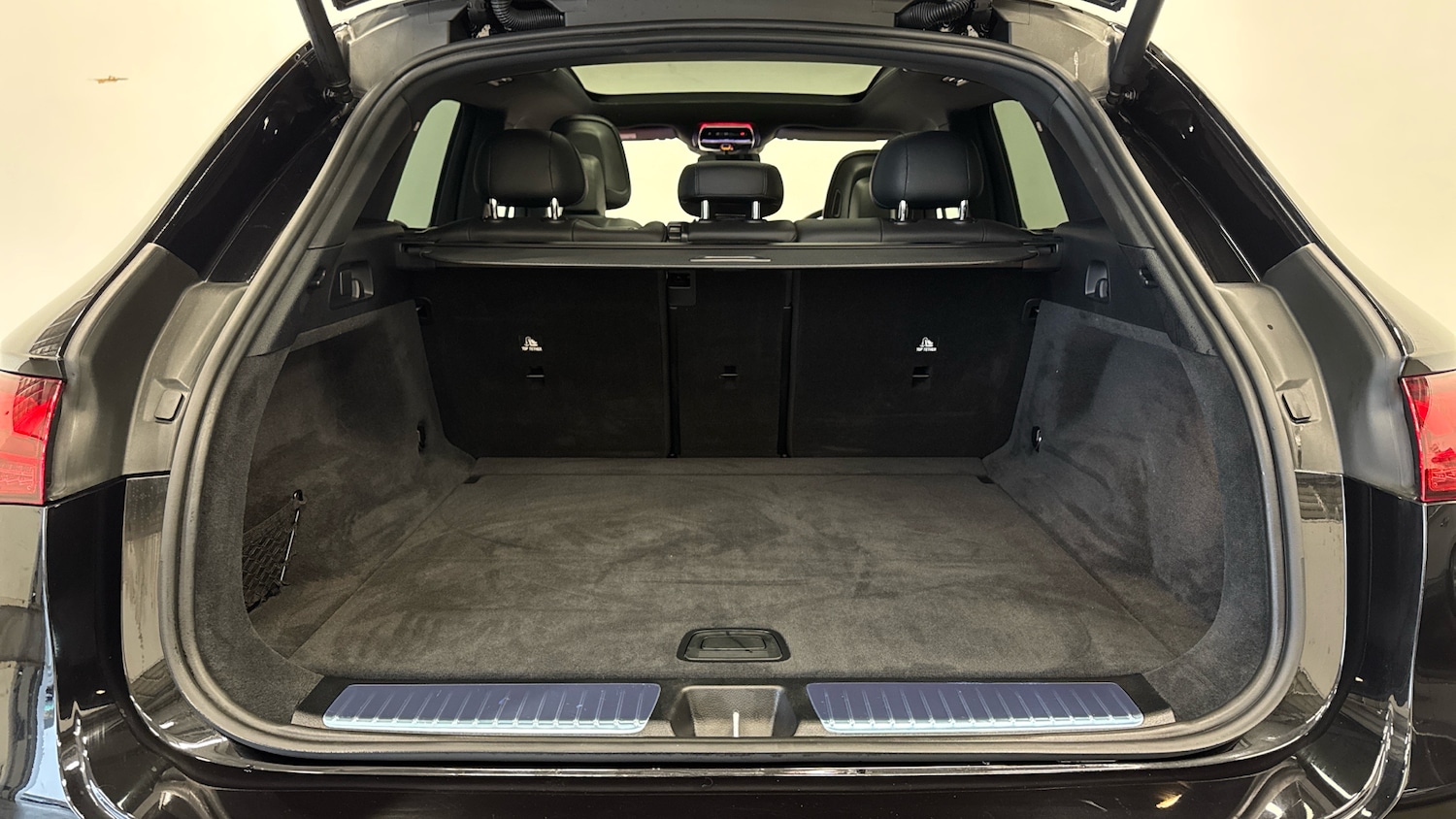 Used Mercedes-Benz EQA 2024 for sale - 77258038: Photo 4