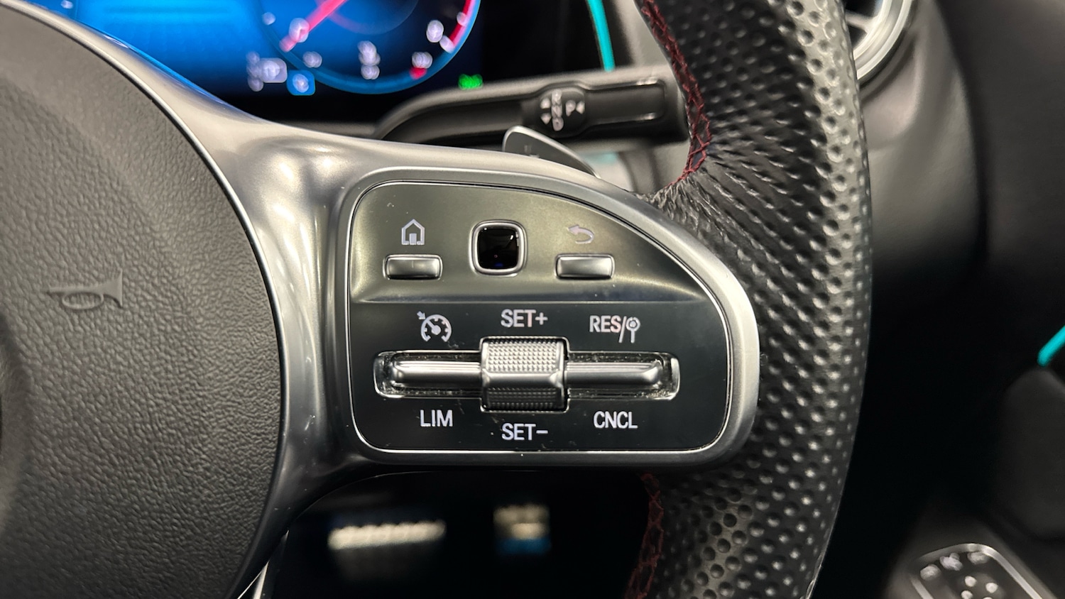 Used Mercedes-Benz GLB 2022 for sale - 76707652: Photo 29