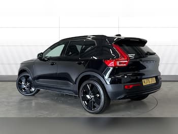 Used Volvo XC40 2025 for sale - 79558539: Photo