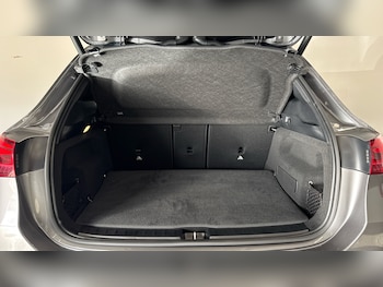 Used Mercedes-Benz GLA 2025 for sale - 77258052: Photo