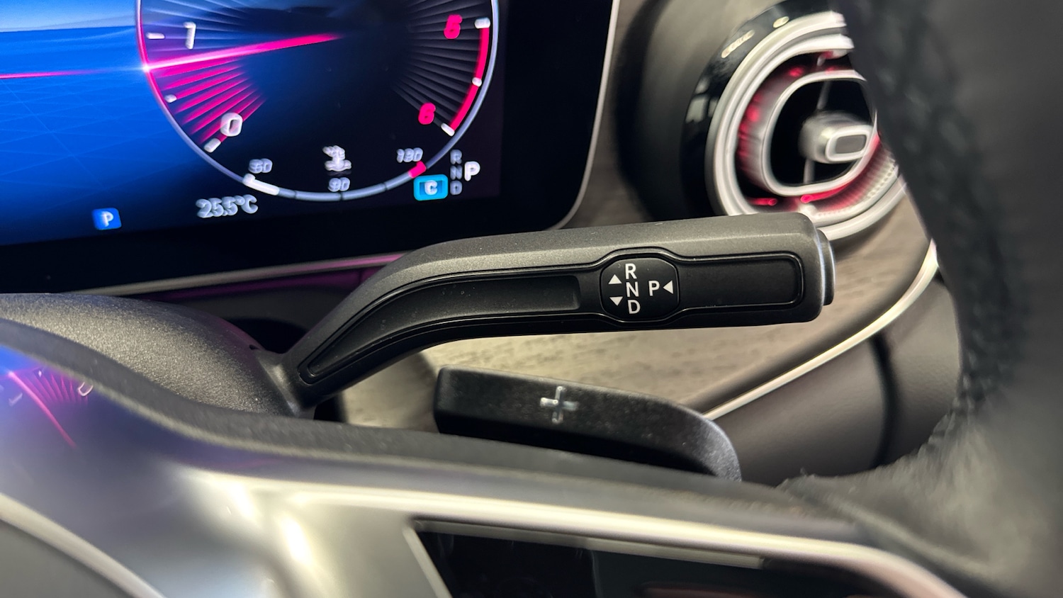 Used Mercedes-Benz V-Class 2024 for sale - 76253049: Photo 13