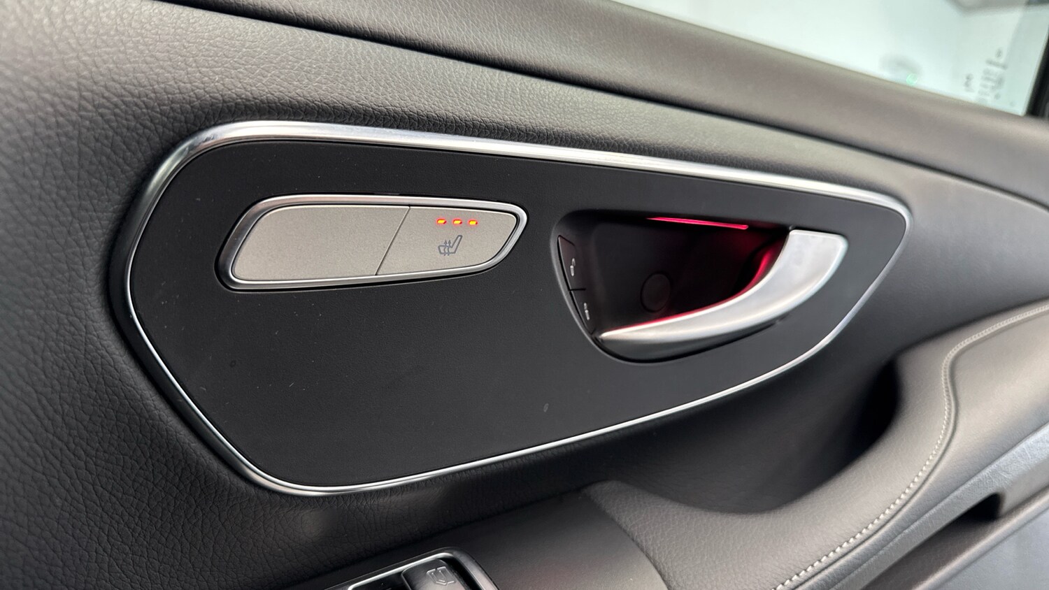 Used Mercedes-Benz V-Class 2024 for sale - 76253049: Photo 21