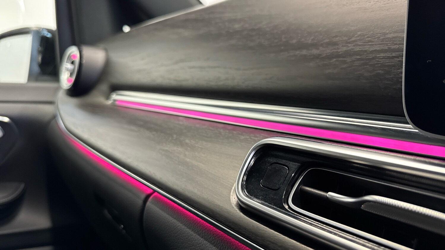 Used Mercedes-Benz V-Class 2024 for sale - 76253049: Photo 33